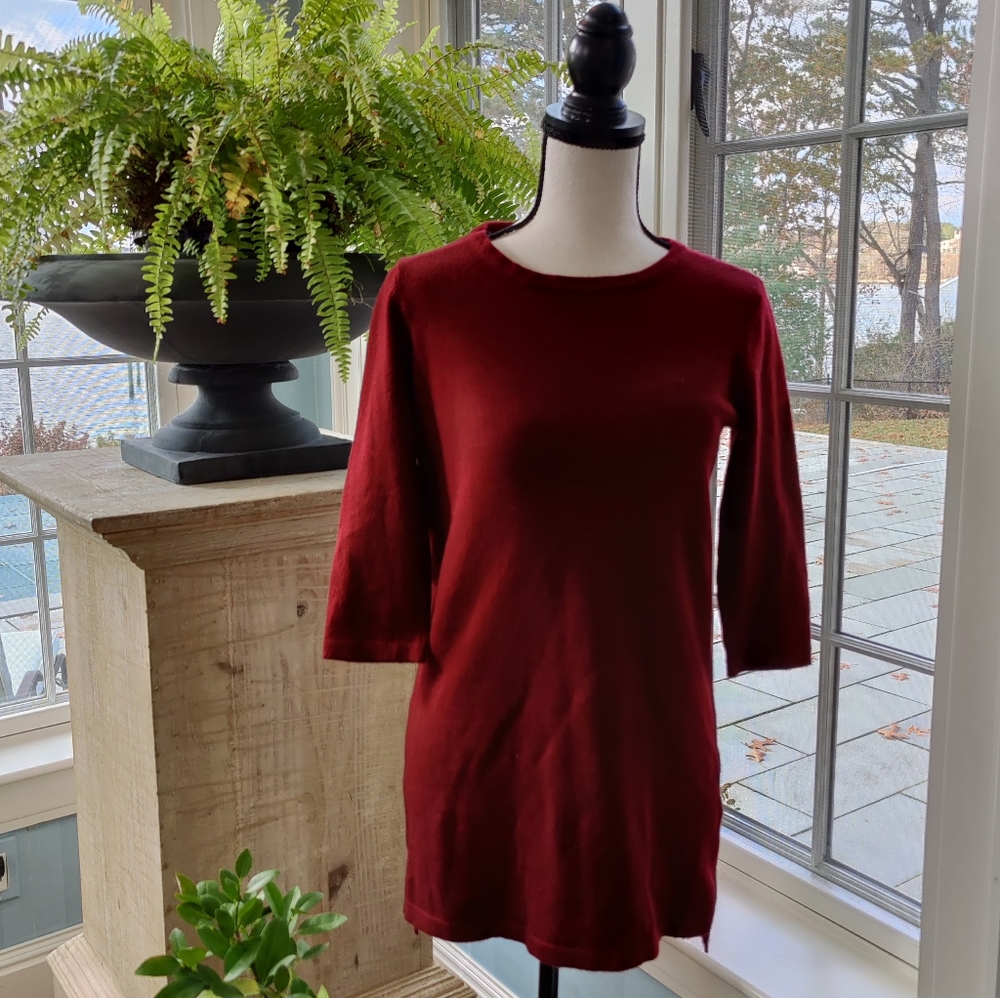 Cranberry Sweater size small like new